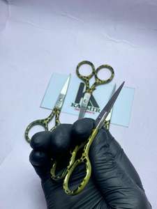 Ciseaux à cuticules professionnels en acier inoxydable de qualité supérieure, lame incurvée, tranchants et durables, outil de manucure et de pédicure pour femmes et hommes - Product Image 2