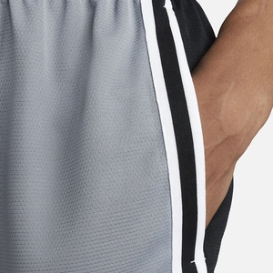 Shorts de sport en toile pour équipe de basketball pour hommes, impression numérique OEM, nouveau design 2024, impression de logo personnalisée, 100% polyester, séchage rapide - Product Image 6