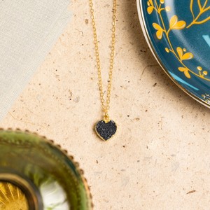NIKHIL GEMS Élégant Pendentif Cœur en Druzy Noir avec Monture Dorée, Bijou Vintage en Argent 925, Idéal pour Fiançailles, Cadeau Unisexe - Product Image 5