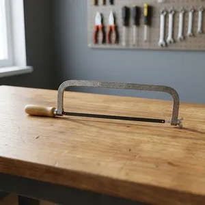 Cadre de scie à métaux à lame en acier au carbone de qualité supérieure avec manche en bois fixe scie à main pour l'élagage et l'approvisionnement en vrac de jardin en Inde - Product Image 4