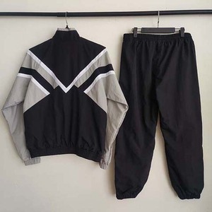 Conjunto de Dos Piezas para Hombre, Chaqueta Cortavientos Transpirable de Alta Calidad Estilo Urbano Vintage, Pantalones Cortos Impermeables con Logotipo Personalizado, Nuevo Diseño de Verano - Product Image 4