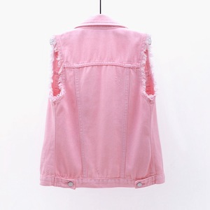 Cropped Raw Hem Denim Vest – Fashionable Women’s Sleeveless <b>Trucker</b> <b>Jacket</b> for Summer - Product Image 3