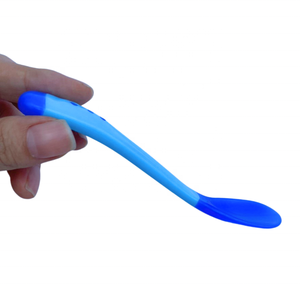 Cuillère en silicone non toxique pour bébé facile à nettoyer et durable - Product Image 4