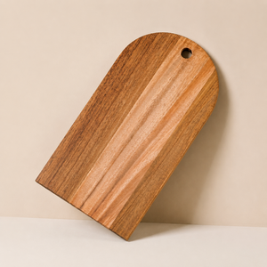 Planche à découper en bois naturel 28cm x 15cm x 1.5cm |   Planche à découper de cuisine durable avec trou de suspension |   Service et préparation des aliments - Product Image 1