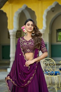 Nouveautés : Lehenga Choli en soie pour femmes, pour mariage et occasions spéciales, Lehenga Choli de mariée pour la vente à l'exportation - Product Image 3