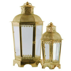 Faroles curvos dorados de calidad premium con composición de metal y vidrio, acabado en latón antiguo, portavelas colgante, decoración para el hogar. - Product Image 1