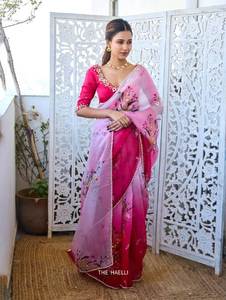 Sari de seda suave estilo Bollywood con diseño floral, cuentas, lentejuelas y borde Katdana para fiestas y eventos elegantes - Product Image 2