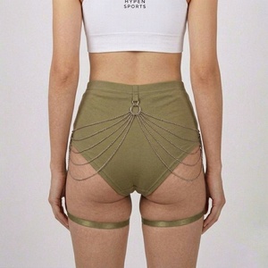 Shorts de mezclilla ajustados para mujer con cinturón, estilo pantalón corto - Product Image 2