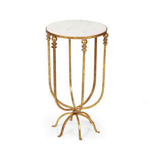 Table d'appoint contemporaine en aluminium finition or avec deux étagères en verre, élément de mobilier élégant pour la maison - Product Image 1