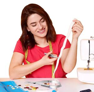 กรรไกรสแตนเลสโค้งปลายแหลมคมกริบ สำหรับงานเย็บผ้าและตกแต่งคิ้ว - Product Image 6