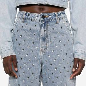 Jean en denim taille haute à jambe large pour femme, délavage clair, en coton, longueur intégrale, style décontracté printanier, décoré de rivets, style vintage - Product Image 3