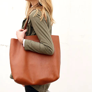 <b>Large</b> Capacity Leather Tote Shoulder Bag - Product Image 1