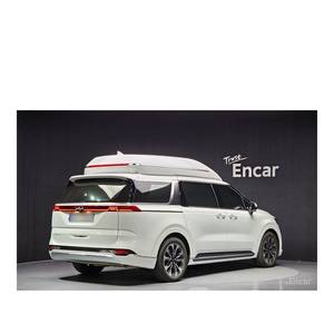 Kia Carnival Junio 2023, Gasolina, Limusina de Alta Gama, 4 Plazas, Asientos de Cuero, Caja de Cambios Automática, Cámara Trasera, 15,973 km - Product Image 2