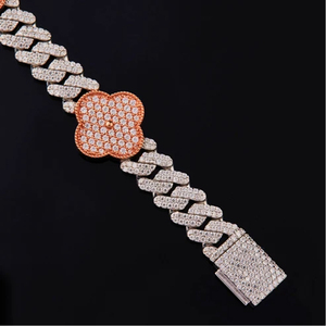 Bracelet chaîne trèfle en argent 925 plaqué or rose avec moissanite, bijoux de luxe pour femme, micro-pavé, taille brillant rond - Product Image 3