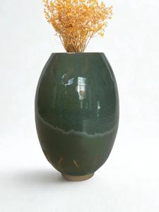 แจกันเซรามิกตกแต่งอย่างประณีตเคลือบสีเขียวมอสเข้ม รูปทรงวงรีหรูหราสำหรับตกแต่งบ้านสไตล์ร่วมสมัย - Product Image 2