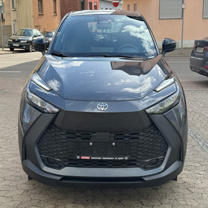 Toyota C-HR 1.8 Hybride FWD avec Caméra de Flux, ACC et Système Multimédia USB Amélioré - Product Image 2