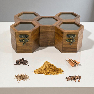 Boîte à épices artisanale en bois à 5 compartiments en nid d'abeille avec cuillères, organisateur de rangement de cuisine - Product Image 1