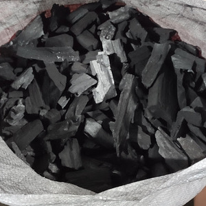 Charbon de bois en briquettes de haute qualité, charbon naturel, excellent pour la cuisson, la grillade, le chauffage industriel et les grandes quantités. - Product Image 4