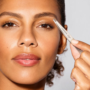 Pinzas de Precisión de Acero Inoxidable con Punta Inclinada y Agarre Ancho, Herramienta de Belleza para Depilación de Cejas con Logotipo Personalizado - Product Image 5