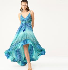 เดรสยาวสายเดี่ยวคอลึกทรงวีสำหรับผู้หญิง ลายดอกไม้ แต่งสม็อคด้านหลัง ผ้าพลิ้วไหว เหมาะสำหรับใส่ไปทะเลในฤดูร้อน มีหลายแบบให้เลือก - Product Image 1