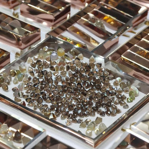 Cuarzo Ahumado Natural de 5MM, Corte Trillón, Gema Suelta de la Mejor Calidad para Joyería, Gemas Red Mountain, Modelo R4SMQTRLCT5 - Product Image 2