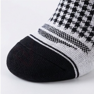 Chaussettes courtes pour hommes, motif pied-de-poule, tricotées en coton et élasthanne, respirantes, pour usage quotidien, style printemps, coupe classique - Product Image 6
