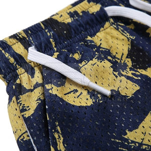 Vêtements de sport sur mesure pour hommes, shorts de course pour la gym, la course à pied et les activités de plein air avec tissu flexible - Product Image 6