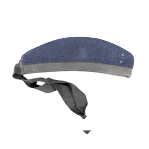 Chapeau écossais Glengarry vintage noir en laine avec ruban et pompon rouges – Casquette d'hiver écologique et respirante pour tenue Kilt - Product Image 6