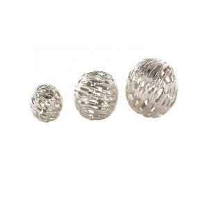 Juego de 3 bolas únicas escultura abstracta aluminio fundido escaparate moderno sala de estar estantería regalo de boda escultura hecha a mano - Product Image 1