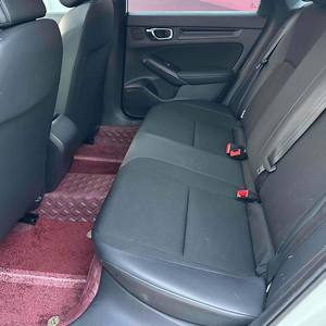 รถมือสอง ฮอนด้า ซีวิค ปี <span class=keywords><strong>2022</strong></span> ไมล์น้อย เครื่องยนต์ 1.5T 240 Turbo ขับเคลื่อน 2 ล้อ เกียร์อัตโนมัติ <span class=keywords><strong>5</strong></span> <span class=keywords><strong>ประตู</strong></span> <span class=keywords><strong>5</strong></span> ที่นั่ง พวงมาลัยซ้าย ราคาถูก - Product Image 5