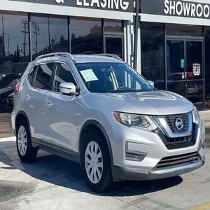Nissan Rogue S FWD 2017 - Product Image 1