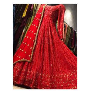 FB Designer Robe de soirée rouge modeste avec Peent et Dupatta pour les occasions spéciales Taille m - Product Image 3