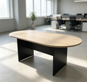 Mesa de Conferencia Extensible Ovalada con Tablero de MDF y Patas de Metal, Diseño Minimalista, 8 Plazas, Muebles de Oficina Comerciales, Modelo V-GO 18/24 - Product Image 1
