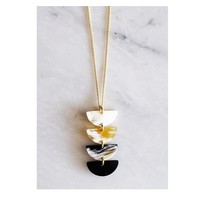 Collier en corne naturelle avec chaîne à maillons, bijoux faits à la main artistiques pour femmes, pour les marques de mode éthiques