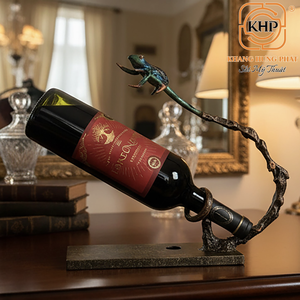 Estante para Vino de Hierro Forjado, Decoración Artesanal con Forma de Rana, Soporte Decorativo para una Sola Botella, Decoración Vintage de Lujo para el Hogar, Hecho en Vietnam - Product Image 3