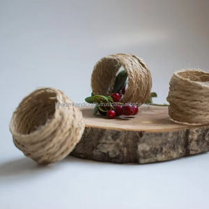 Ronds de serviette en métal léger pour la décoration de table de luxe, les dîners officiels, les réceptions de mariage et les rassemblements festifs. - Product Image 1