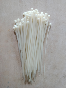 Attaches de câble autobloquantes en nylon blanc de haute qualité 4.8mm x 350mm solides et durables pour un usage industriel - Product Image 3