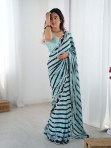 Elegante Sari para Mujer con Estampado Floral y Rayas en Verde Menta y Negro para Bodas Étnicas Indias y Pakistaníes - Product Image 5