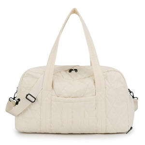 Sac de voyage matelassé en polyester avec fermeture éclair, grande capacité, pliable, sac de week-end pour femme, idéal pour la gym et les voyages - Product Image 1