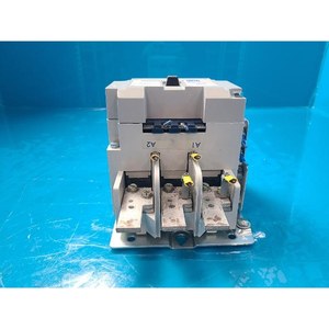 Contacteur magnétique CUTLER-HAMMER CE15SN3 d'occasion – Pièces d'équipement semi-conducteur Legacy - Product Image 4