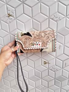 Bolso de mano de piel de vaca de gran capacidad para mujer, bolso de mano impermeable con adornos florales, diseño Vintage, tarjeta de crédito, billetera en efectivo - Product Image 4