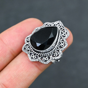 Anillo de Plata de Ley 925 con Ónix Negro Creado en Laboratorio, Hermoso Anillo con Piedra en Forma de Pera, Joyería de Boda Hecha a Mano con Turquesa - Product Image 1