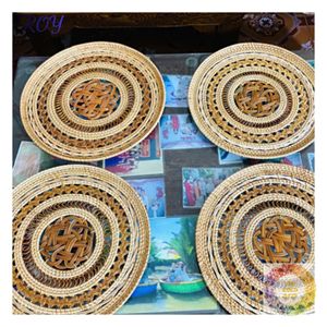 Sets de table en rotin tressé de différentes tailles et motifs pour la décoration de la salle à manger, la décoration de la cuisine et les accents de la salle de séjour - Product Image 1