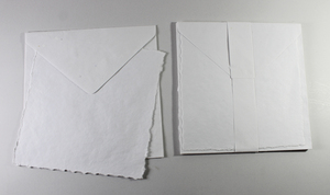 Offre Spéciale : Carte de bordure LED de luxe 250 g/m² avec enveloppe assortie, en papier recyclé fait main à partir de fibres de coton - Product Image 3