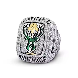 Anillo de Diamantes de Campeonato Personalizado de Lujo - Product Image 1