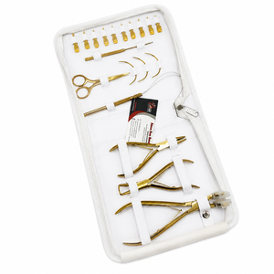 Kit d'outils pour extensions capillaires micro-anneaux plaqué or en acier inoxydable avec étui à fermeture éclair, pinces, ciseaux et outil à boucles - Product Image 1