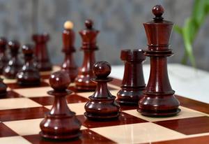 Échecs de luxe Dubrovnik 1950 Version 3.0, Roi en bois de rose et buis naturel, 3,75 pouces, au meilleur prix - Product Image 2