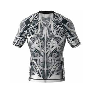 Rashguard Personalizado para MMA y BJJ con Ajuste de Compresión Cómodo, Longitudes de Manga Personalizables y Logotipo Frontal con Característica Elástica - Product Image 4