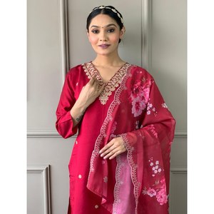 Hermoso Conjunto de Fiesta de Satén con Top, Pantalón y Dupatta, Talla XL, Mangas Tres Cuartos - Product Image 4