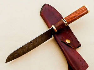 Couteau de chef Bowie 2024 en acier Damas, fait main, manche en bois de rose, entretoises en laiton, bord dentelé, pointe clip, personnalisable OEM - Product Image 5